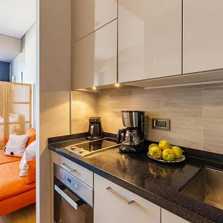 아파트 Studio Flat With Panoramic City View In Atasehir *
