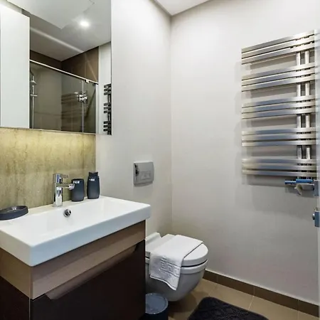 아파트 Studio Flat With Panoramic City View In Atasehir 이스탄불
