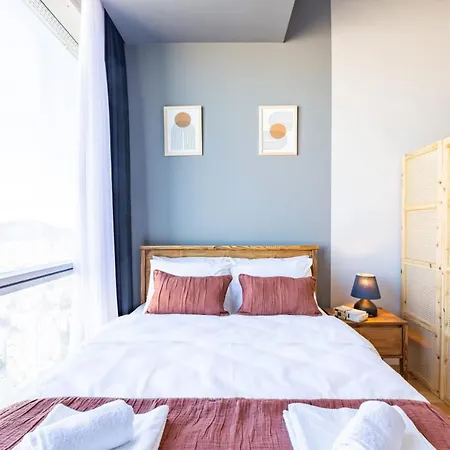 Studio Flat With Panoramic City View In Atasehir Appartement Istanboel
