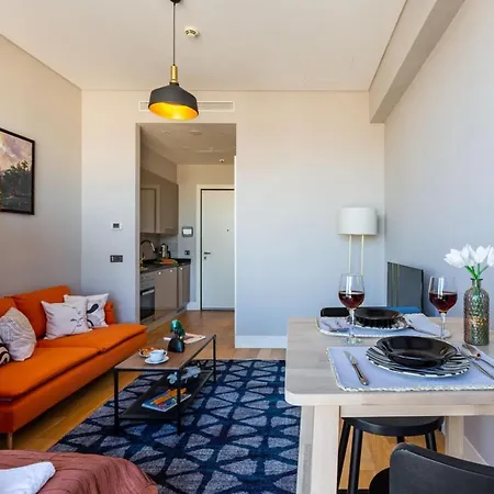 Studio Flat With Panoramic City View In Atasehir 伊斯坦布尔